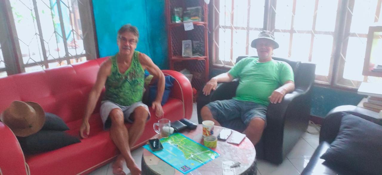 Casa Minha Backpackers Hostel 딜리 외부 사진